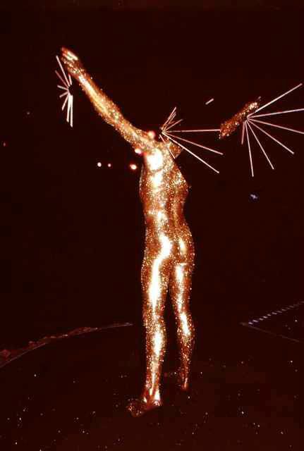 Gold statue performance KU IBIZA